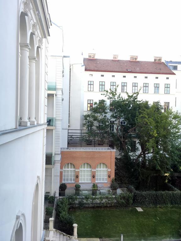 Apartments Near Rathaus Viena Exterior foto